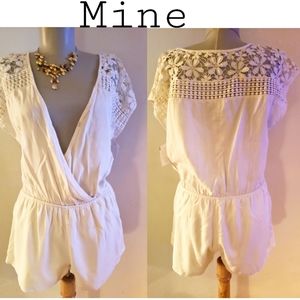 Mine surplice crochet romper. Sz Lrg