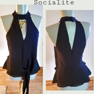 Socialite black ruffle halter top. Sz Sm