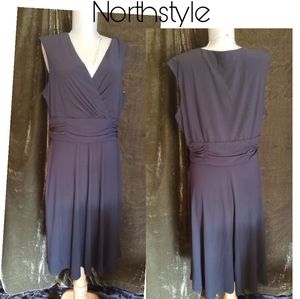 Northstyle black sleeveless surplice dress. Sz 12