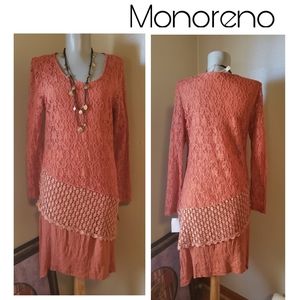 Monoreno coral lace tiered dress.  Sz Med