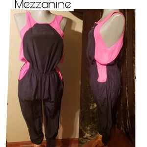 Mezzanine blk/pink joggers jumpsuit. Sz Sm