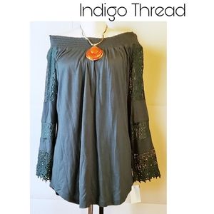 Indigo Thread off the shoulder top.  Sz Lrg