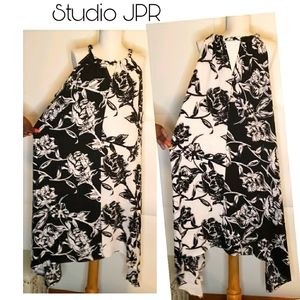 Studio JPR black and white floral dress.  Sz XL