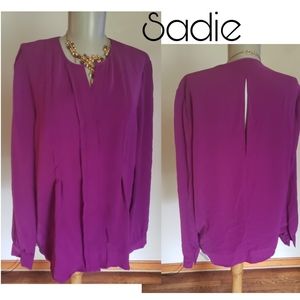 Sabie peekaboo top. Sz Sm