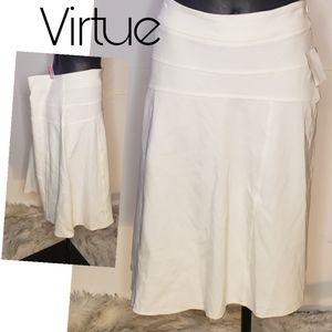 Virtue off white fit/flare skirt. Sz 14