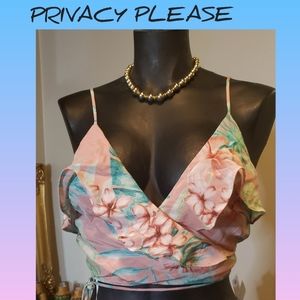 Privacy Please floral crop wrap top. Sz Sm