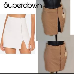 Superdown side zip mini skirt. Sz Med