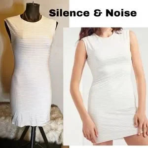 UO Silence & Noise Lined muscle tee dress. Sz Sm