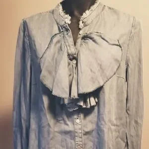 Soft Surroundings chambray ruffle top.   Sz Med