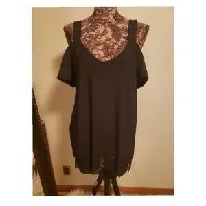 Roaman's cold shoulder top. Sz 14/16.  New.