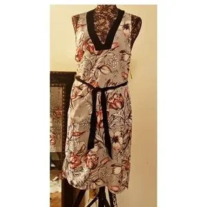 Matty M gray floral black trim dress.  Sz Med