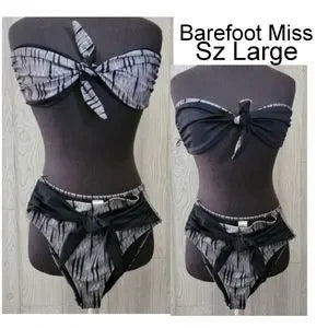 Barefoot Miss of California reversible Bikini.  Sz Large. New!