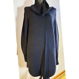 Evolution heavy thick ribbed cowl neck long sweater.   Sz Med