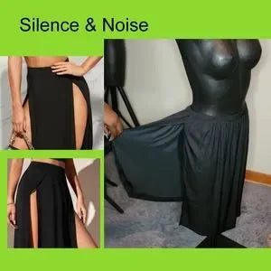 Silence & Noise high slit mini skirt.  Sz 4