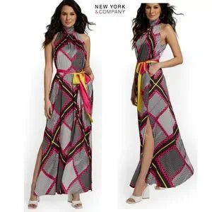 Ny & Co Geometric-Print Halterneck Maxi Dress. Runs big. Fits Sm, Med, and large