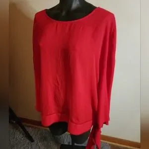 Worthington bell sleeve red blouse.  Sz XL.