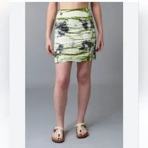 XCVI WEARABLES THE TRACE SKIRT TIE-DYE. SZ SMALL. NEW