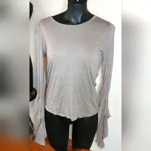 Lanston ruffle bell sleeve top.  Sz XS.  NWTs